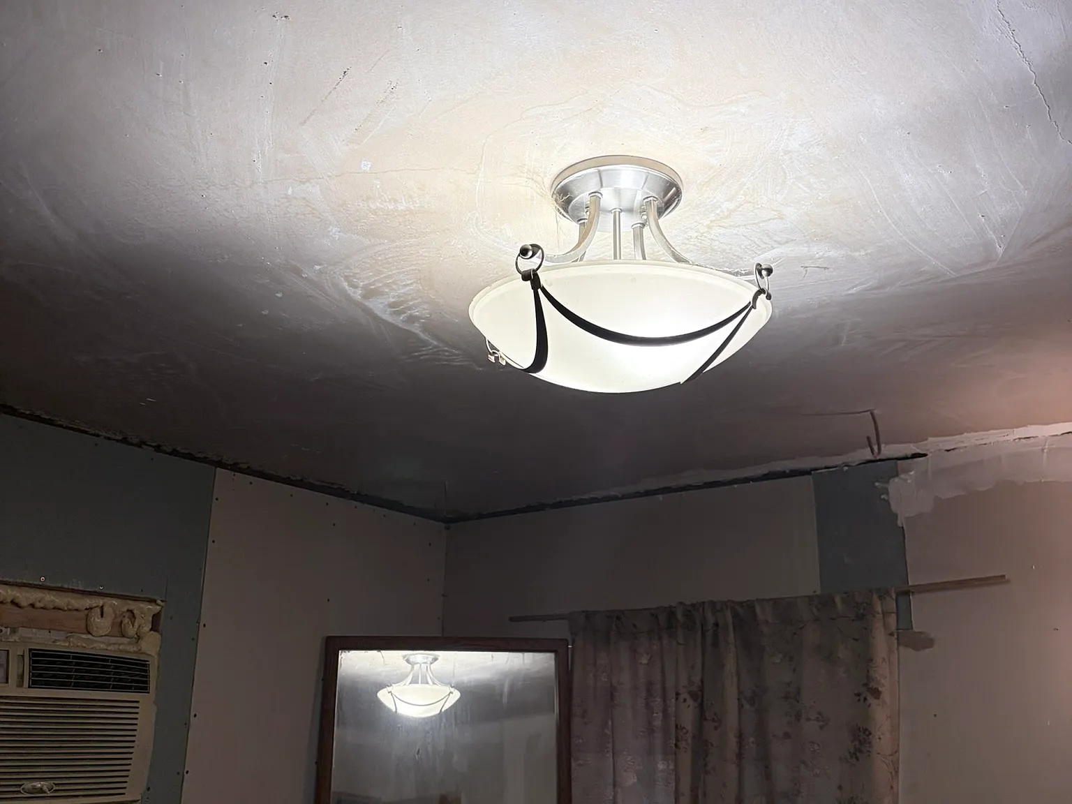 3 bed, 1000 sqft, $650 — Photo 4