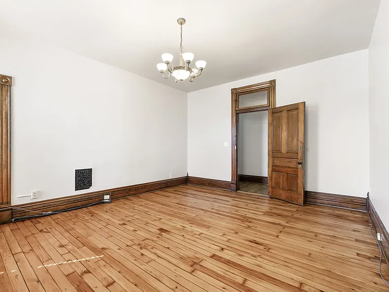 529 S 3rd St — Photo 39