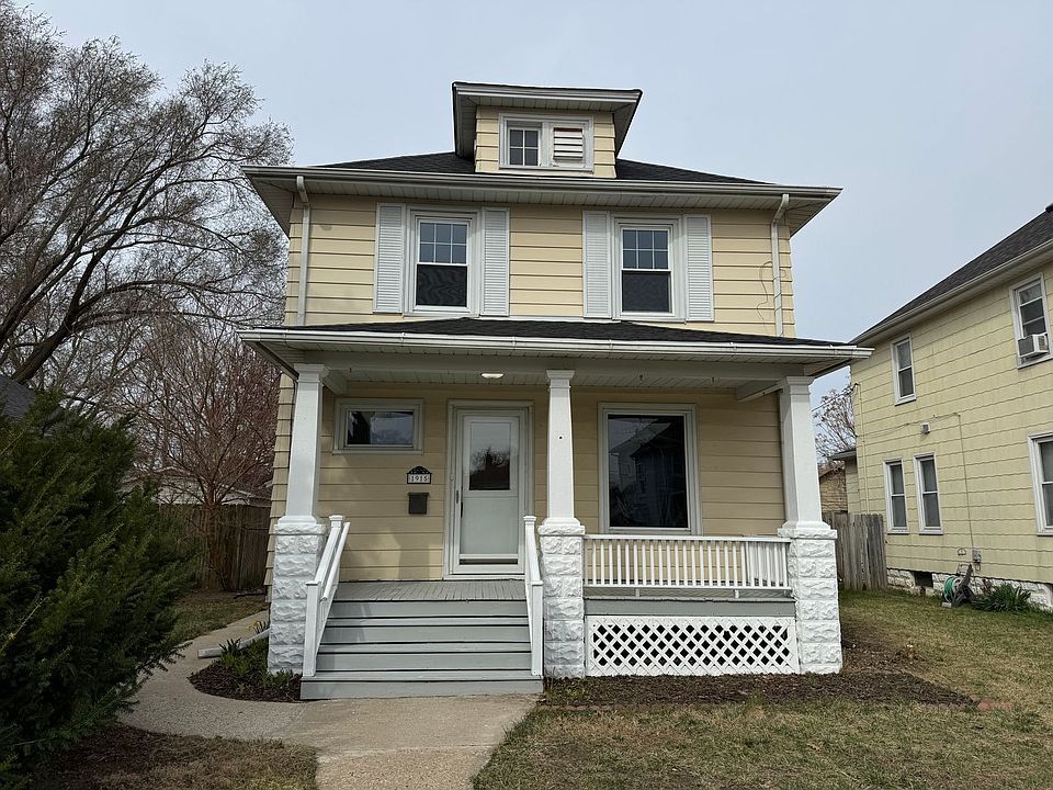 1st image of 1915 11th St