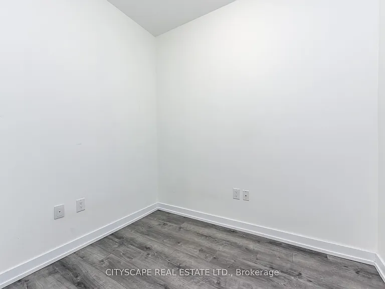 450 Dundas St E #323 — Photo 24