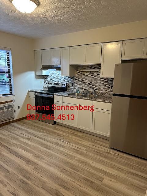 Fully Remodeled Kitchen