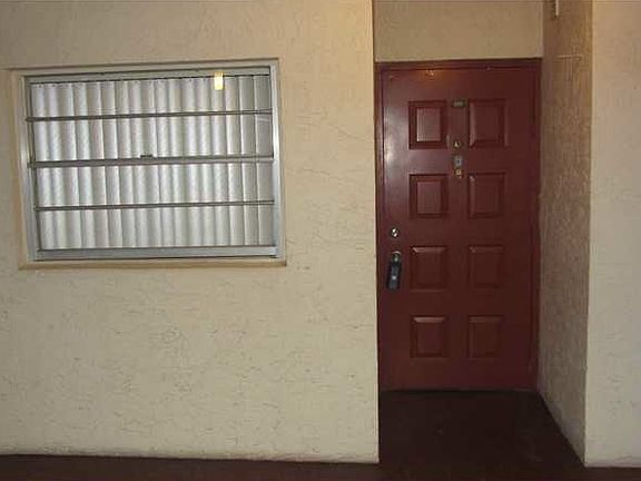 2nd image of 1931 Sabal Palm Dr APT 305