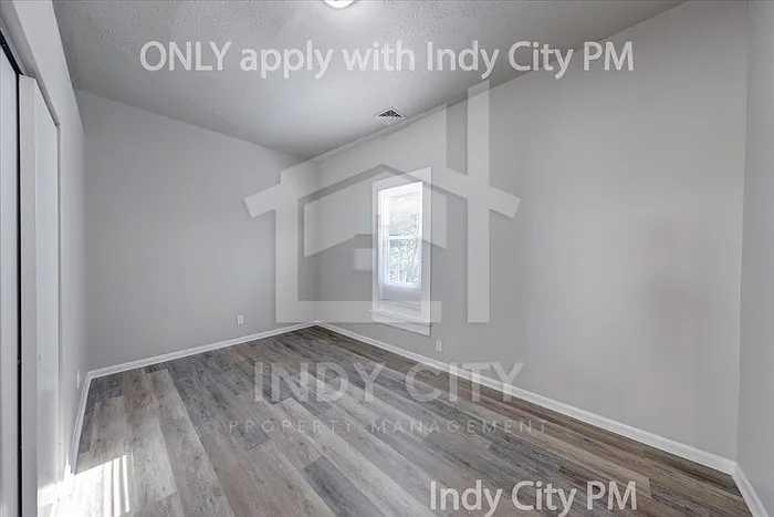 53 E Raymond St — Photo 22