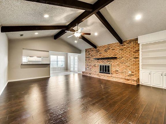 2nd image of 1601 Lexington Pl