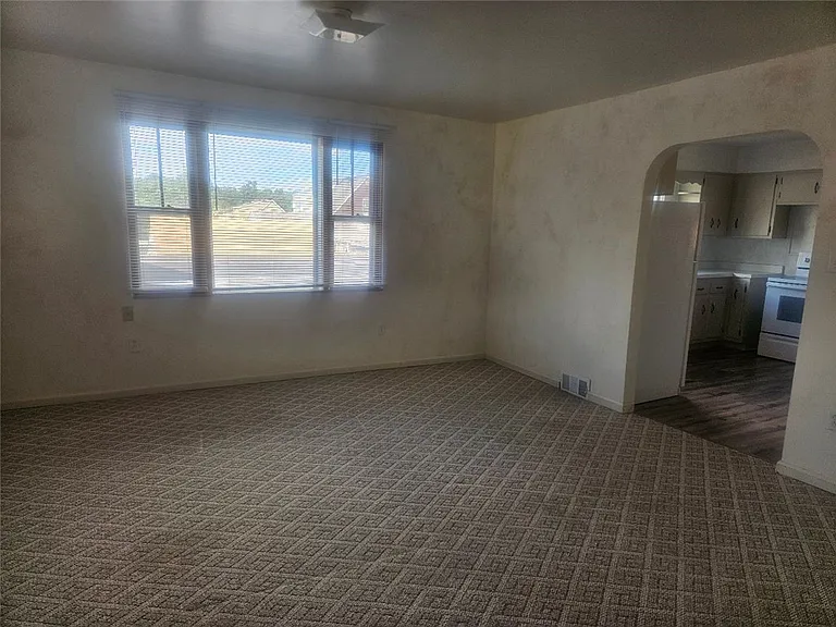 2448 Mill St — Photo 6