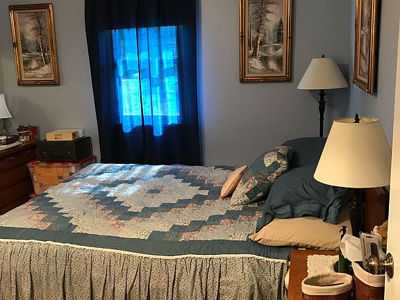Second bedroom 