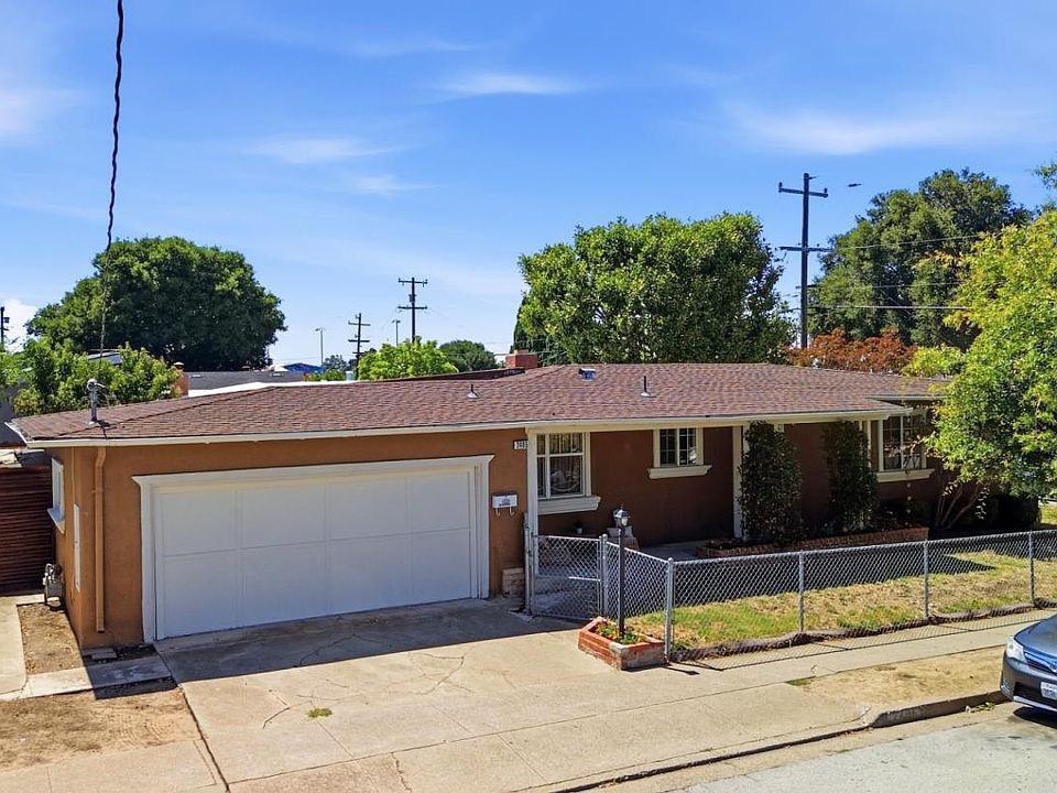 1st image of 2495 Gloria Way