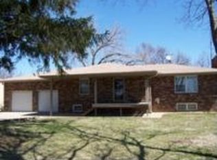 22028 N Blue Ridge Rd, Chillicothe, IL 61523
