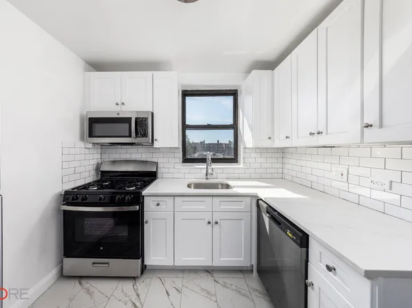 88-10 34th Avenue image 3 of 9