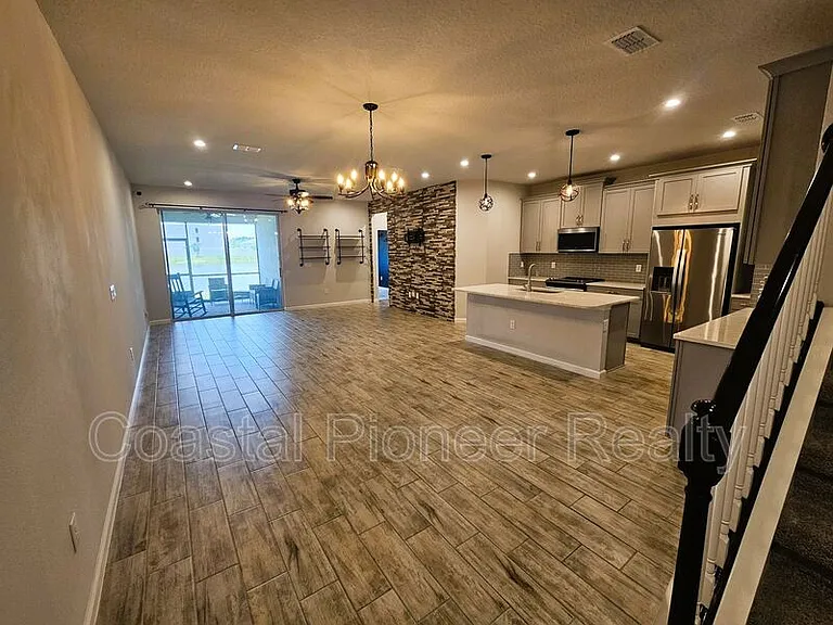 19403 Blue Pond Dr — Photo 5