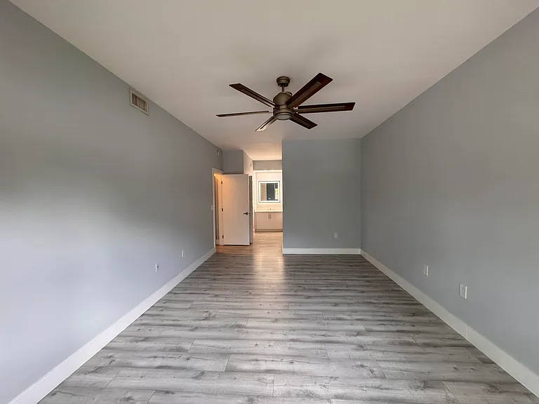 6936 SW 39th St #D203 — Photo 35