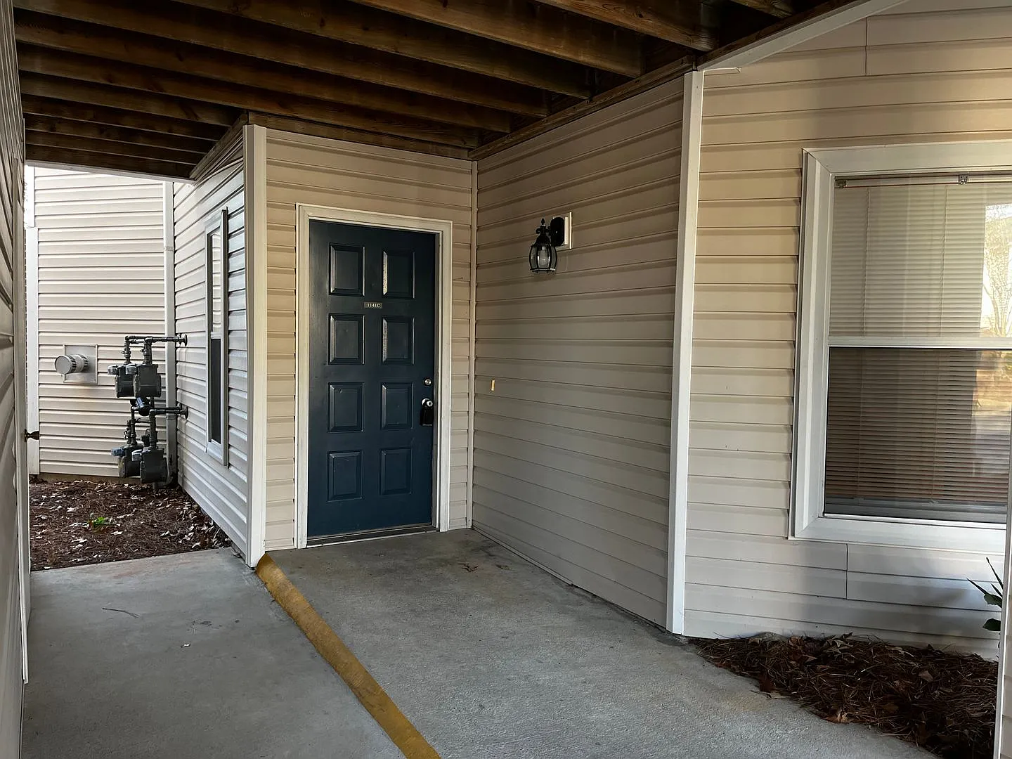 Town home located in Greenville — Photo 2