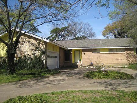 1st image of 1306 Lodema Ln