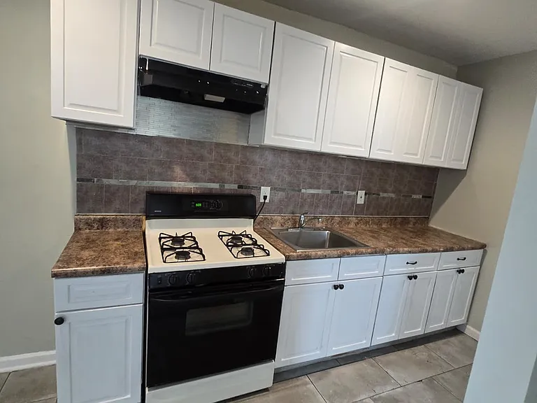 29 Taylor St #2AA — Photo 1
