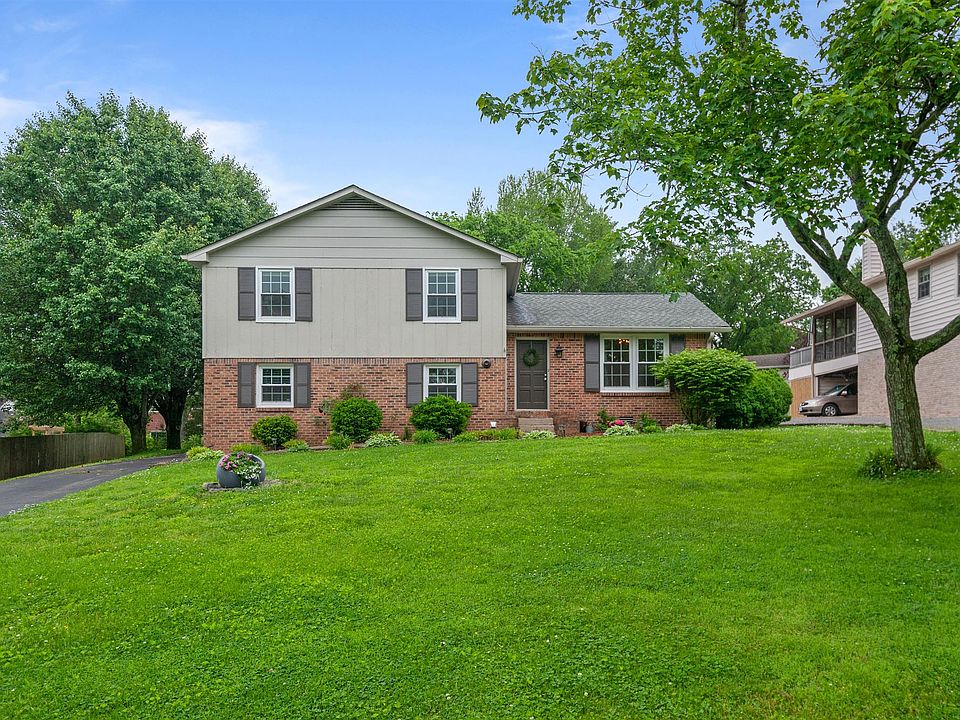 1st image of 706 Countrywood Dr