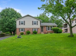 706 Countrywood Dr, Franklin, TN 37064