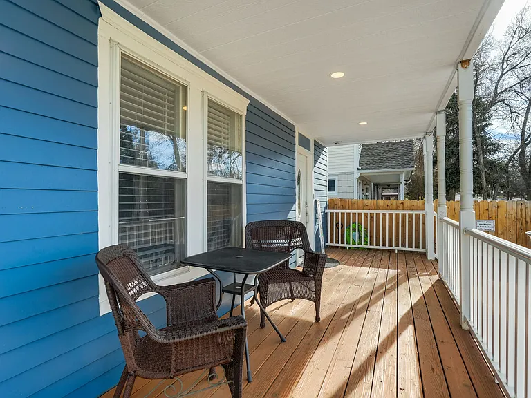 630 E Willamette Ave — Photo 3