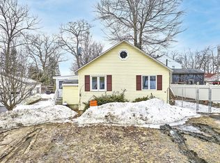 10 Pine Ave, Ashburnham, MA 01430