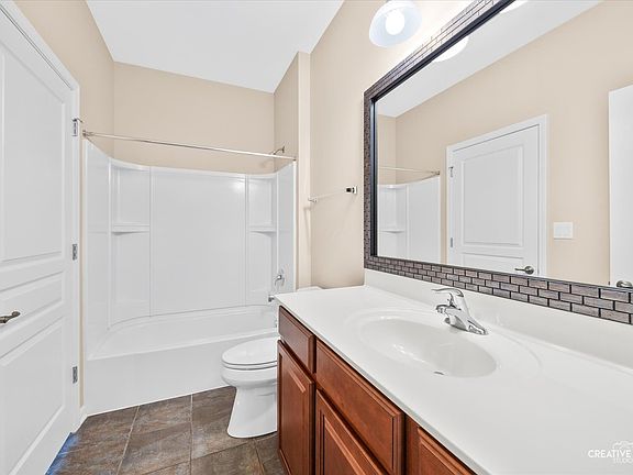 5th image of 1573 Francis Dr