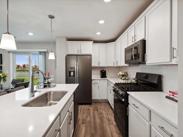 8730 Parkington Ave NE, Elk River, MN 55330