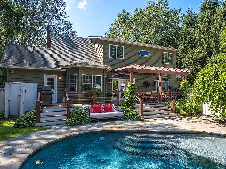 1st image of 51 Archibald Way