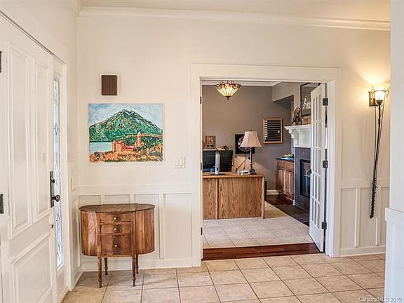 3rd image of 151 Yellow Jacket Cir #6