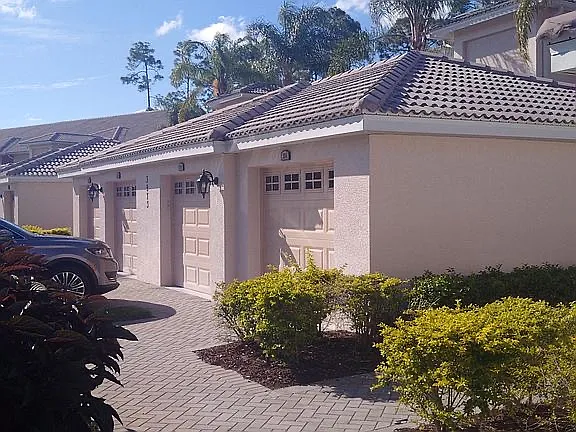 3 bed, 1261 sqft, $2,295 — Photo 2