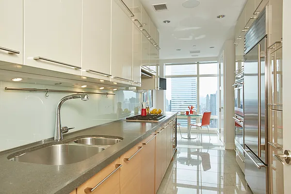 Sold by Compass | media 7