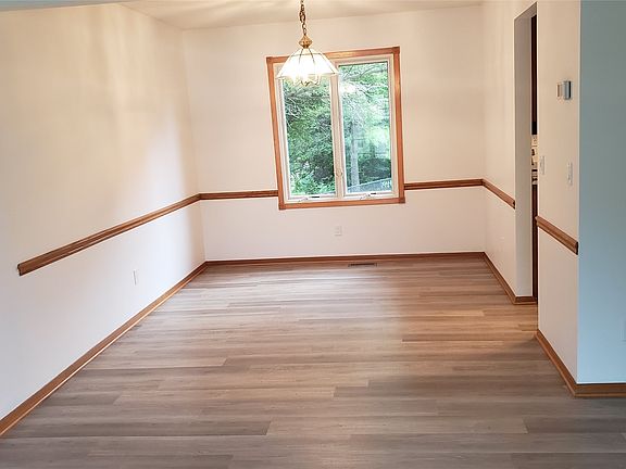 4th image of 4422 Palm Ave