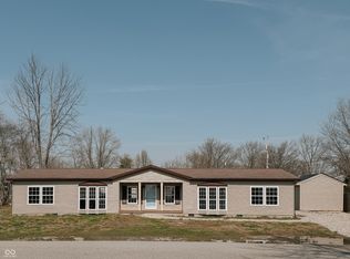 747 Patterson Rd, Columbus, IN 47203