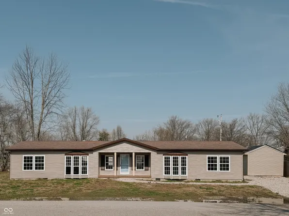 747 Patterson Rd, Columbus, IN 47203