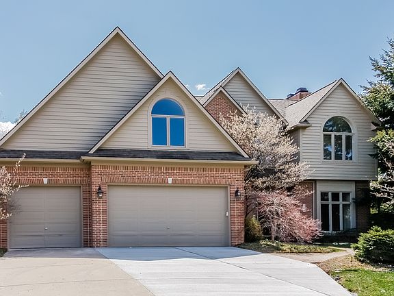 2nd image of 1366 Forest Bay Dr