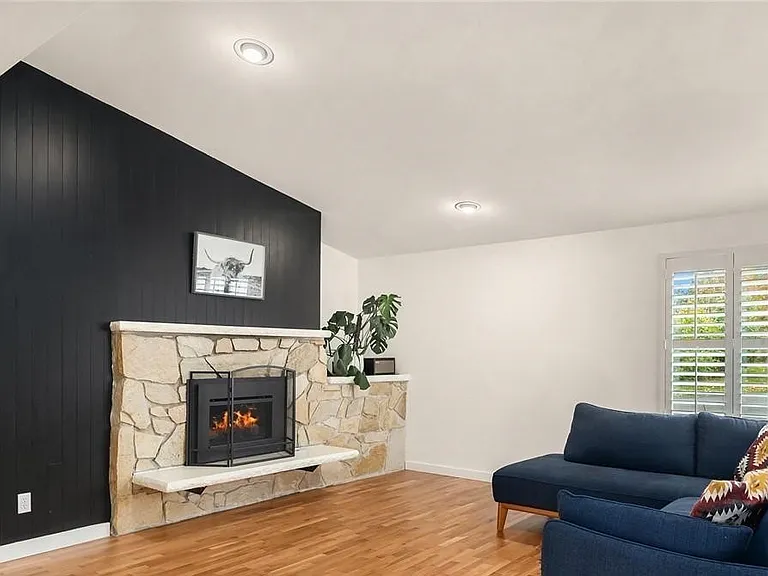 4427 211th St SW — Photo 22