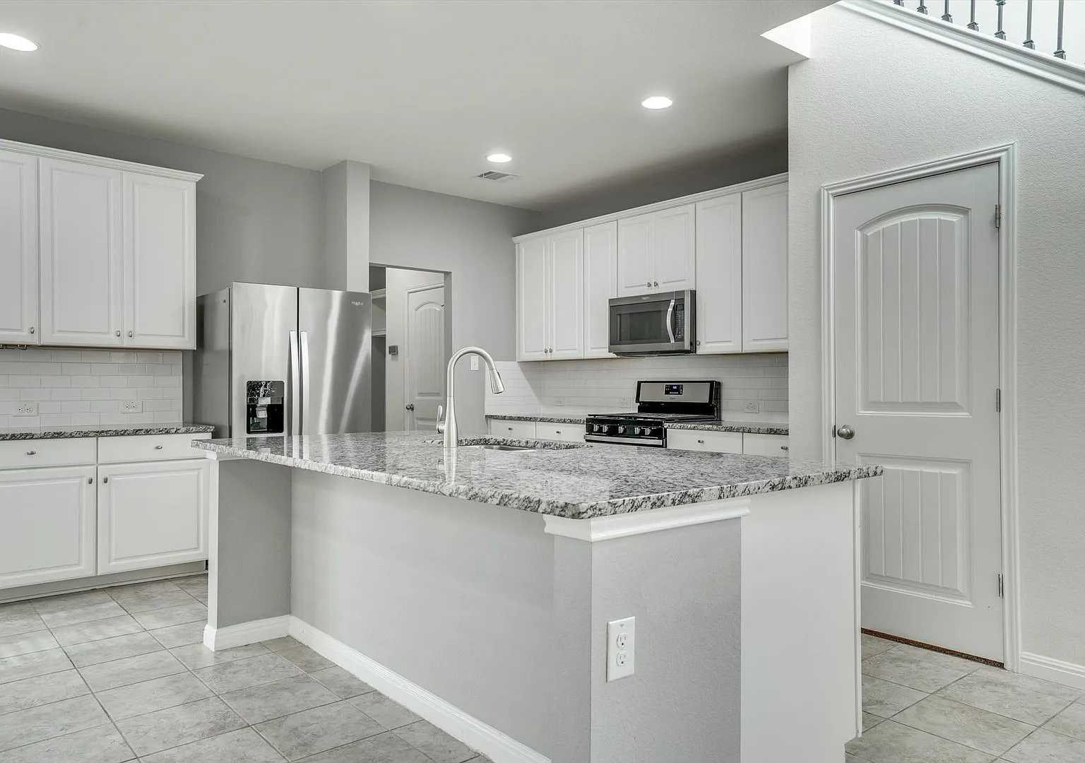 177 Diamond Point Drive, Dripping Springs, TX 78620 — Photo 3