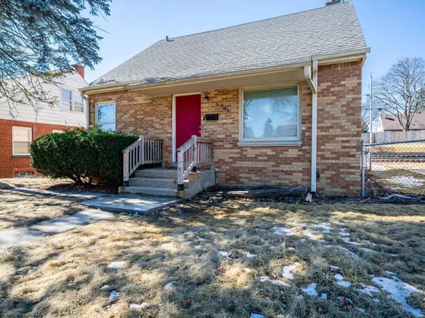 5901 N 34th STREET, Milwaukee, WI 53209