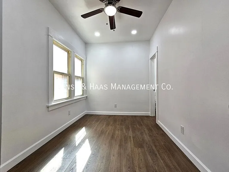 33 Orange Ave #2 — Photo 7