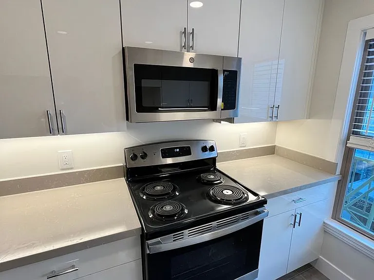 New Vallejo — Photo 3