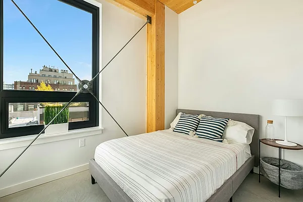 Rented by Greystar | media 5