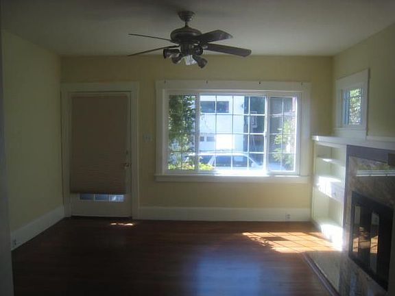 fha-case-042-850407-living-room-view-from-dinning-room.jpg
