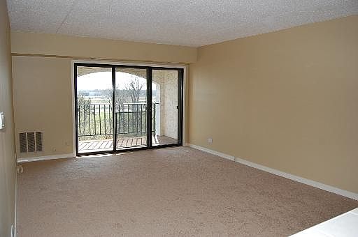 2nd image of 475 Plum Creek Dr APT 511
