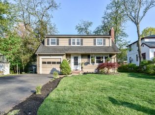 90 Portland Ave, Fanwood, NJ 07023