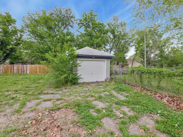 240 S Volutsia Ave, Wichita, KS 67211