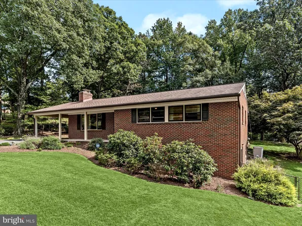 3905 Foreston Rd, Beltsville, MD 20705