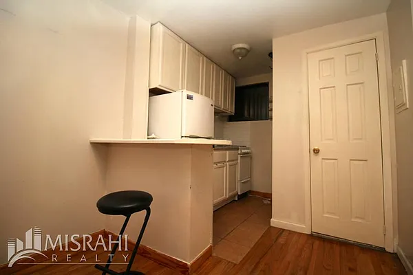 Rented by J Misrahi Realty Corp | media 39