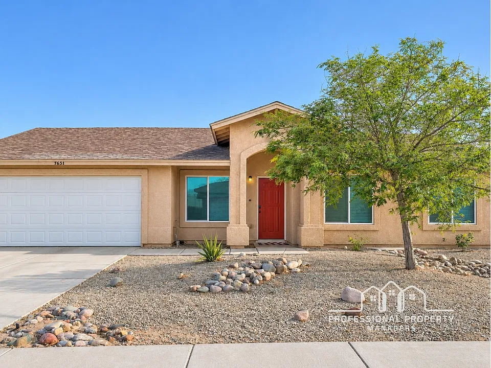7651 E 40th Pl