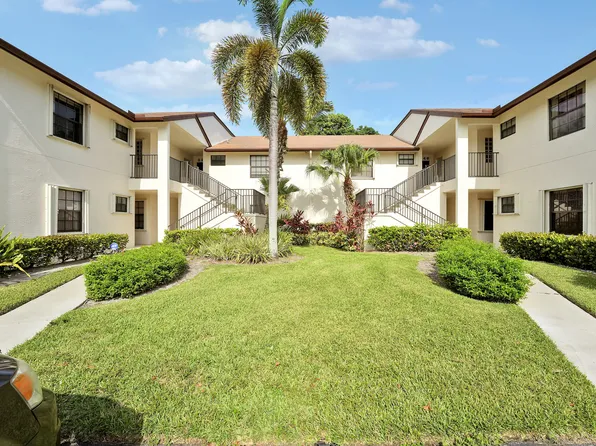 3254 Jog Park Drive, Greenacres, FL 33467