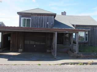 29820 Mary St, Gold Beach, OR 97444