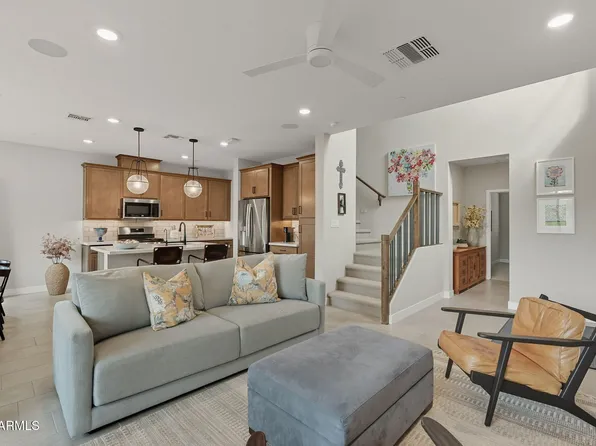 737 E ROJO Way #103, Gilbert, AZ 85297