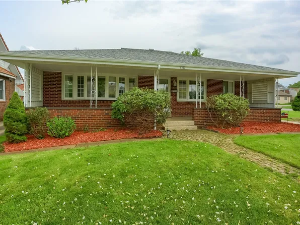 1302 Carlisle St, Natrona Heights, PA 15065