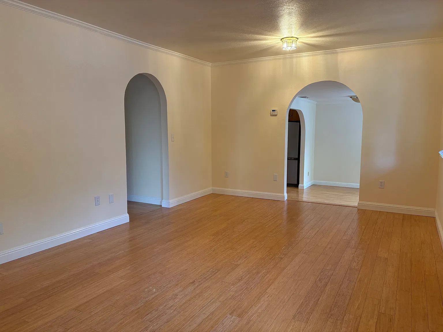 2 bed, $3,000 — Photo 4